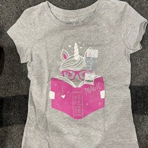 GIRLS (Size 7) Unicorn and Magic T-Shirt